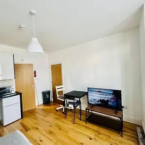 Apartment Se4, Self Contained Flat., London
