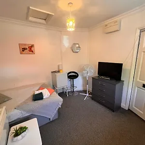 Apartment Hackney Near Homerton Hospital, London